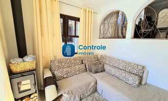 Imagem: TF - Linda casa com 04 dormitórios e piscina