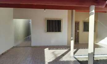 Imagem: Vende-se casa escriturada. Rua 11, em Guriri