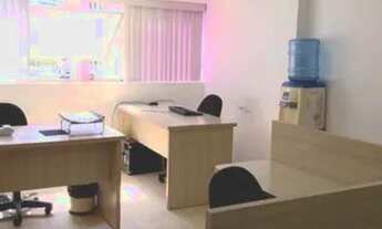 Imagem: Sala ampla, nascente total, na Av. Tancredo