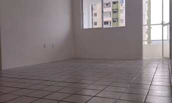 Imagem 2: 65m², melhor localização da Várzea / Caxangá, 2 quartos, 2 banheiros, varanda