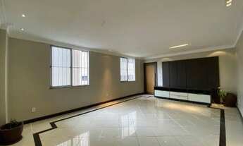 Imagem: Ed. Ilha de Parma Amplo Apartamento 140m²