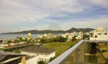 Imagem 4: Cobertura duplex com 200 m² de área privativa e pé direito alto de 6 metros com vista pano