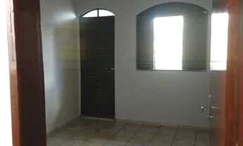 Imagem 6: Particular aluga apartamento 2Qts reformado vista livre primeiro andar na Qnm 05