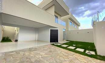 Imagem 2: Sobrado no Jardim Helvécia de 3 Quartos - próximo Av. Rio Verde