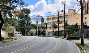 Imagem 2: ÁGUA VERDE, APTO AMPLO, ENSOLARADO, COM ARMÁRIOS. 02 BANHEIROS E 01 VAGA. ÓTIMO PARA MORA