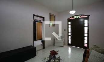 Imagem 4: Casa para Aluguel - Santa Terezinha, 3 Quartos, 360 m2