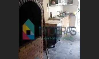 Imagem 6: TIJUCA!!! JUNTO À PRAÇA SAENZ PENA!! CASA COM 5 QUARTOS (3 SUÍTES), PISCINA, VARANDA E 3