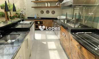 Imagem 5: Casa de alto padrão com 4 suítes sendo master com closet e sacada sala ampla para 3 ambien