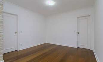 Imagem 5: POMPÉIA / LOCALIZAÇÃO MUITO NOBRE - 106m² , 3 DORM (1 SUÍTE) + QUARTO EMPREGADA, 2 VAGAS