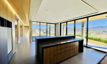 Imagem 15: Casa com 4 suítes para aluguel tem 363 metros