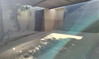 Imagem 3: Aconchegante casa em condomínio fechado no farol, com 02 quartos. Próximo Col. Madalena So