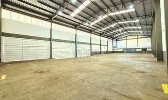 Imagem 3: Galpão comercial de 1350m² com 02 docas para locação - Jardim Jóquei Clube