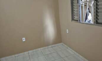 Imagem 3: Aluga-se casa de fundo2 cômodos + banheiro e lavanderia