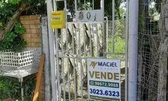 Imagem 3: Casa em Porto Alegre, no bairro Pedra Redonda, com 2 dormitório(s), e 2 banheiro