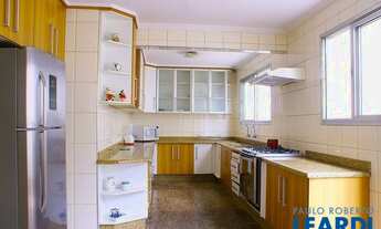 Imagem 7: CASA ASSOBRADADA - MOEMA PÁSSAROS - SP