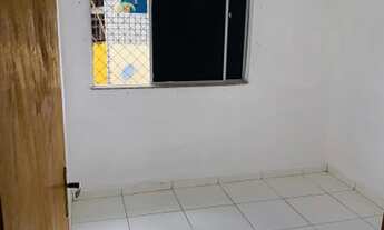 Imagem 6: Aptº 2/4, sala, cozinha, banheiro e pequena área de serviço. 3º andar ESCADAS