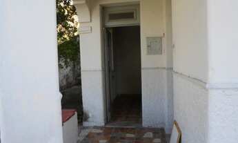 Imagem 4: Raridade na Rua Roberto Silva em Ramos-Só 130.00,00-Casa Tipo Aptº-Com Rgi