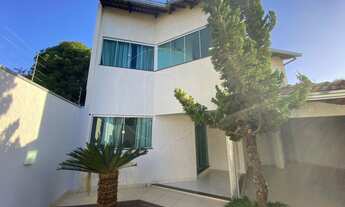 Imagem: Sobrado para venda possui 350 metros quadrados