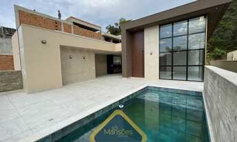 Imagem: Linda casa de 387m2 em lote de 999m² em