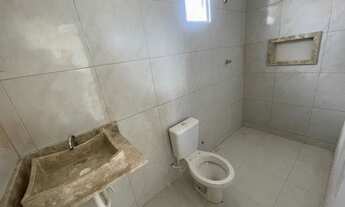 Imagem 5: Casa em rua pública