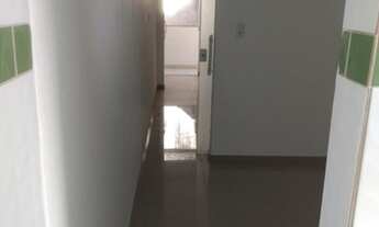 Imagem 2: Apartamento 1/4 c/área e 1/4 s/área