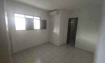 Imagem 2: Casa 04 quartos nos Bancários