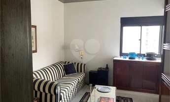 Imagem 4: Apartamento em prédio com um por andar e lazer