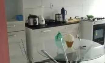 Imagem 2: VENDE-SE CASA PADRÃO NO GUAMÁ DE FRENTE PRA RUA COM 3 QUARTOS