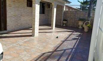 Imagem 2: Casa de alvenaria com 5 dormitórios, sala de estar, sala de jantar, cozinha, Centro - Baln