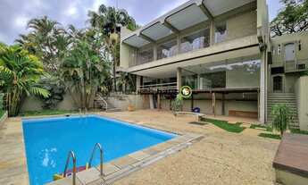 Imagem: CASA EM RUA FECHADA NA REGIÃO DO MORUMBI