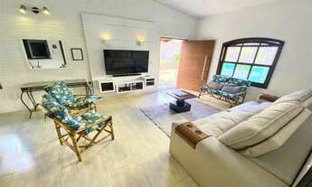 Imagem 2: Casa com 3 quartos sendo uma suíte com piscina e churrasqueira próximo a praia das Astúria