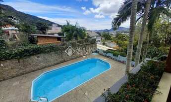 Imagem 3: Casa com 3 dormitórios, 03 salas e 04 vgs de garagem - Trindade - Florianópolis - SC