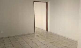 Imagem 2: Particular aluga apartamento 2Qts reformado vista livre primeiro andar na Qnm 05