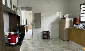 Imagem 5: Casa para venda possui 190 metros quadrados com 3 quartos