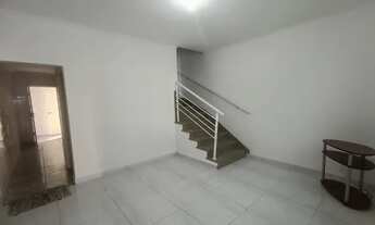 Imagem 4: Sobrado Duplex na Vila Tupi, na quadra da praia, 2 dormitórios. Aceita proposta