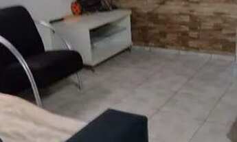 Imagem 5: Duas casas e um ponto comercial