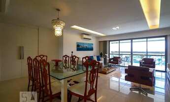 Imagem 2: Apartamento para Aluguel - Barra da Tijuca - Marapendi, 4 Quartos, 206 m2