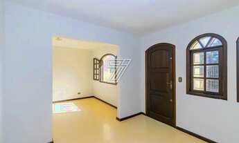 Imagem 7: Sobrado / 4 dormitórios / 2 suítes / com piscina e edícula / 250m²Rua José Moscalewski / P