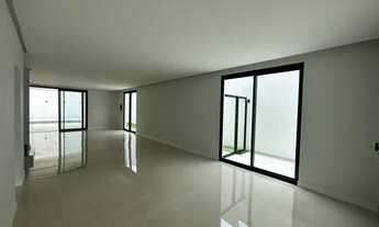 Imagem 6: Alphaville, 5 suites