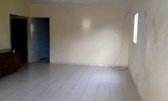 Imagem 4: Casa grande, bem arejada, garagem sub-solo