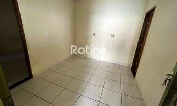 Imagem 2: Casa para alugar, 2 quartos, 1 suíte, Jardim das Palmeiras - Uberlândia/MG - R$ 700,00