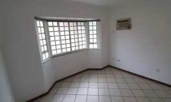 Imagem 3: Vendo Casa de condomínio 150m2. 4 qtos, suite. Lazer completo