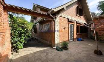 Imagem 3: Casa com 4 quartos e 2 lareiras no bairro Belém Velho