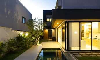 Imagem 2: Sobrado Moderno no Belvedere II 3 Suítes Completo R$ 2.200.000