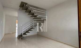 Imagem 3: Sobrado para venda com 02 dormitórios e vaga de garagem coberta, ótima localização próximo