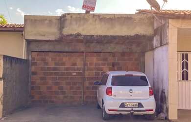 Imagem 2: Imóvel no inicio da \rua do Catu