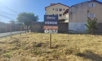 Imagem: Terreno disponível para venda no bairro