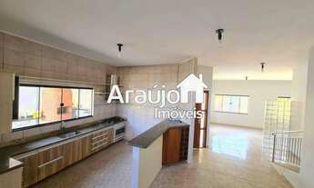 Imagem 4: Casa de 4 Quartos na ARSE 92 (906 Sul) Em Frente à Praça