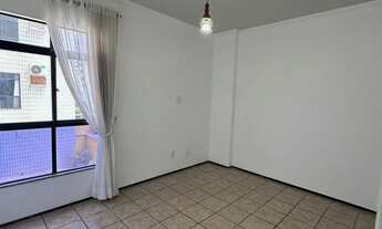 Imagem 6: Imóvel para venda possui 120 metros quadrados com 3 quartos em Renascença - São Luís - MA