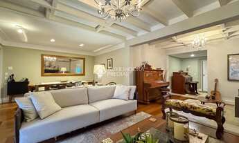 Imagem 4: Imponente Residência com 4 Dormitórios, Piscina Aquecida e Espaço Gourmet - Bairro Tristez